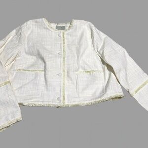 Chic Cream Textured tweed jacket NWT